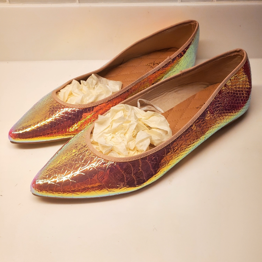 Rouge, Brand New, Never Worn,HOLOGRAM IRIDESCENT BALLET FLATS, Size 12